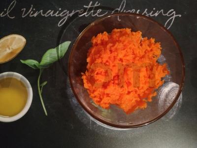 Morkų kotletai su manų kruopomis ir vaniliniu cukrumi Žingsnis 1