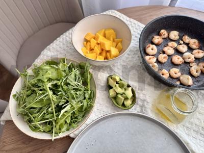 Salotos su krevetėmis, mangais ir avokadu Žingsnis 5