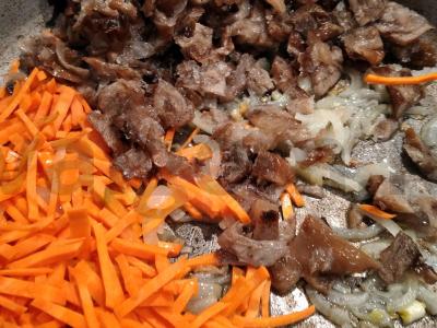 Skani raudonųjų pupelių salotos su grybais Žingsnis 1