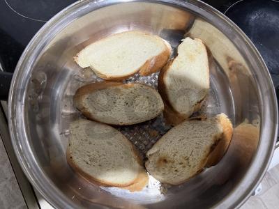 Krustiniai užkandžių tostai su raudona žuvimi Žingsnis 5