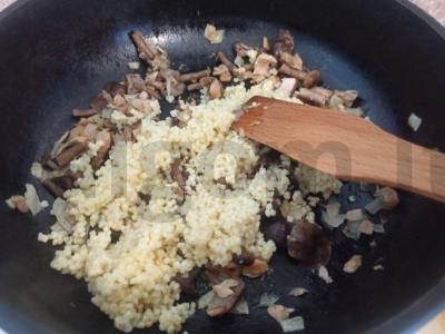 Pšeno su grybais ir vištiena Žingsnis 5