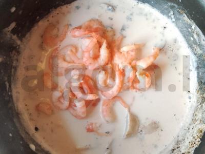 Spagečiai su krevetėmis ir grybais grietinėlės padaže Žingsnis 11