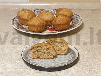 Bananų keksiukai be kiaušinių ir pieno produktų pagrindine nuotrauka