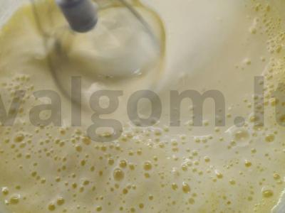 Vafliai ant rūgpienio Žingsnis 3