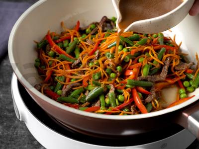 Mėsa wok'e su daržovėmis Žingsnis 6