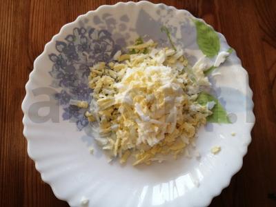 Šventiniai sumuštiniai su šprotų konservais ant Borodino duonos Žingsnis 4