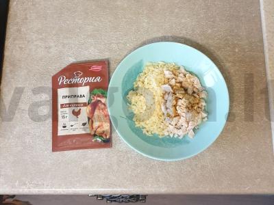 Pyragėliai su vištienos ir sūrio įdaru Žingsnis 3