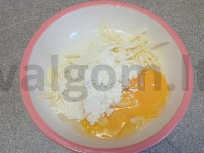 Skrudinti vištienos nagetai sūrio paniravime Žingsnis 3