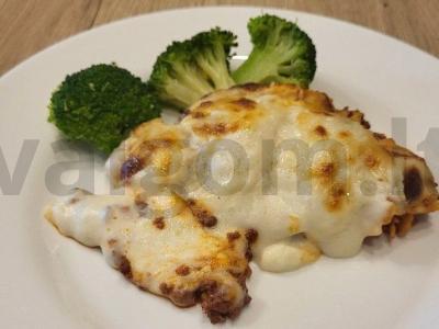 Lasagna su jautienos faršu ir pomidorais pagrindine nuotrauka