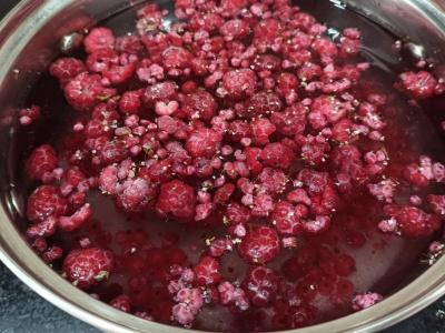 Šaldytų uogų kompotas Žingsnis 3