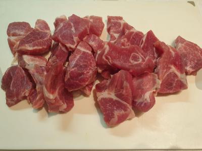 Kiaulienos kaklas - grietinėlės padaže Žingsnis 1