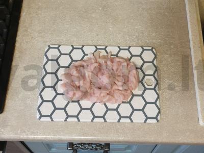 Krištolinė šašlykinė su vištiena, paprika ir žolelėmis Žingsnis 1