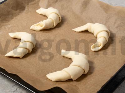 Kruasanai iš paruošto sluoksniuoto tešlos Žingsnis 4