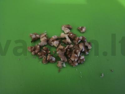 Pieninė manų košė su varške ir riešutais Žingsnis 1