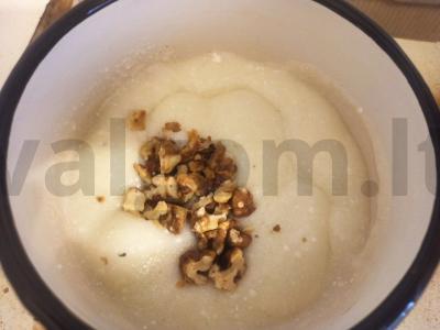 Pieninė manų košė su varške ir riešutais Žingsnis 5