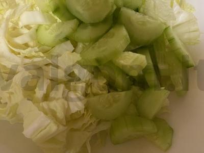 Vasaros salotos su kreminiu balzamu Žingsnis 4