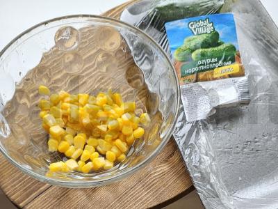 Lengvas lašišos ir špinatų salotas Žingsnis 2