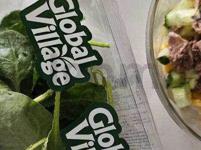 Lengvas lašišos ir špinatų salotas Žingsnis 4