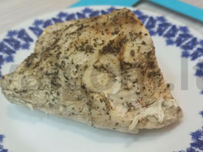 Kepta kalakutienos krūtinėlė orkaitėje pagrindine nuotrauka