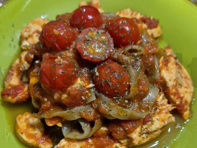 Širataki pomidorų padaže su vištiena pagrindine nuotrauka