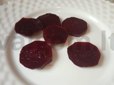 Burokėlių pyragaitis su varškės sūriu ir pesto padažu Žingsnis 1