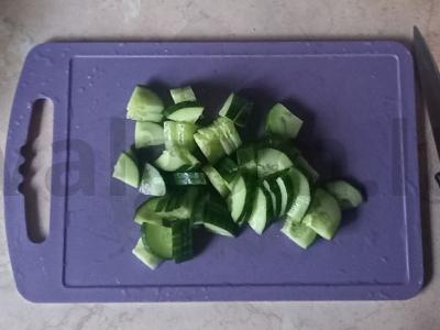 Daržovių salotas su alyvuogėmis ir mocarela Žingsnis 3