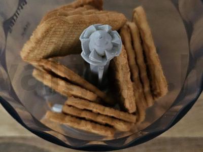 Aviečių sūrio pyragas be kepimo Žingsnis 1