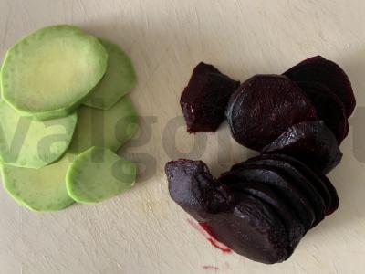 Burokėlių ir avokadų užkandis Žingsnis 1