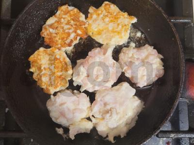 Vištienos krūtinėlės kotletai su sūriu Žingsnis 4