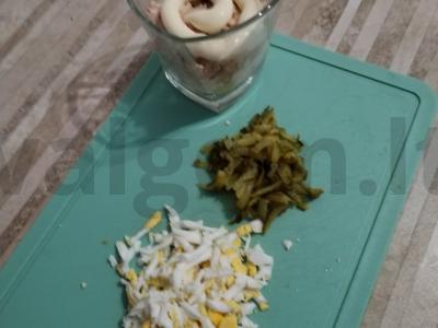 Sluoksniuotas salotas su lašiša Žingsnis 1