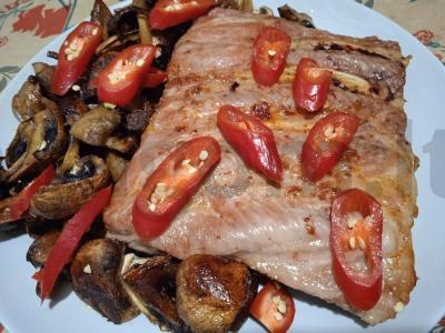 Aštrūs kiaulienos šonkauliai, kepti su pievagrybiais Žingsnis 7