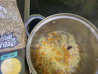 Kuskusas su daržovėmis ir žolelėmis Žingsnis 4