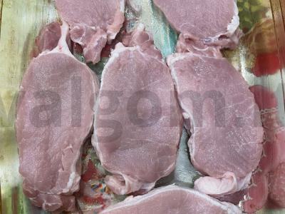 Kiaulienos kepsniai su ananasais Žingsnis 1