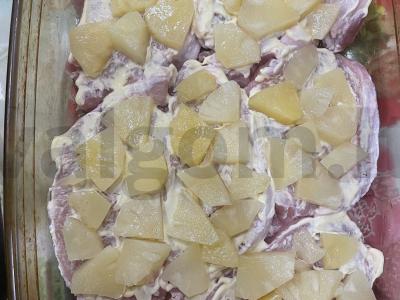 Kiaulienos kepsniai su ananasais Žingsnis 3