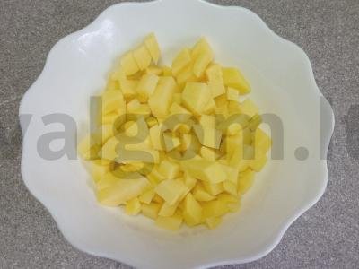 Sūrio sriuba vištienos sultinyje su rizoni Žingsnis 1