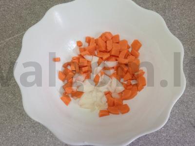 Sūrio sriuba vištienos sultinyje su rizoni Žingsnis 2