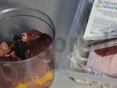 Kalakutienos kepenų blynai su bulvių koše, grybais ir daržovėmis Žingsnis 1