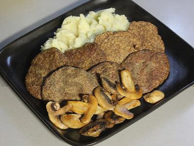 Kalakutienos kepenų blynai su bulvių koše, grybais ir daržovėmis Žingsnis 15