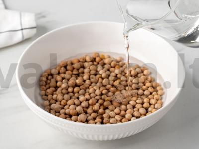 Namų humusas iš avinžirnių Žingsnis 1