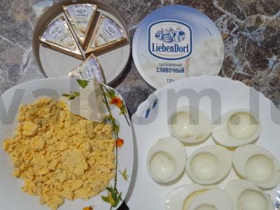 Įdaryti kiaušiniai su lydytu sūriu Žingsnis 3