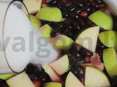 Kompotas su vyšniomis, šilauogėmis ir žaliu obuoliu Žingsnis 3