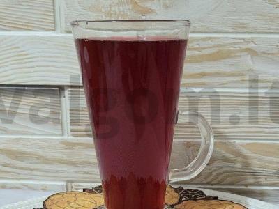 Kompotas su vyšniomis, šilauogėmis ir žaliu obuoliu pagrindine nuotrauka