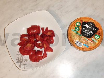 Salotas su pomidorais „Raudonasis komjaunuolis“ Žingsnis 2