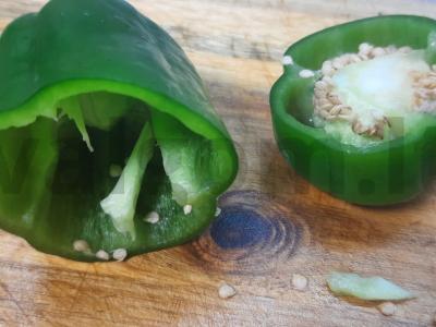 Kanarė su žaliu pipiru ir midijomis Žingsnis 1