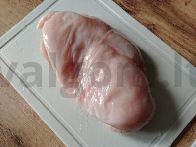 Vištiena su paprikomis grietinėlėje Žingsnis 1