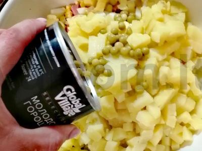 Olivjė su dešrelėmis Žingsnis 6