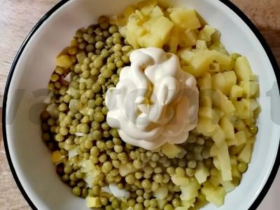 Olivjė su dešrelėmis Žingsnis 7