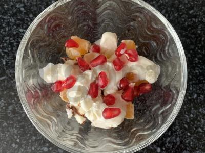 Desertas su ledais, mandarinų, kukurūzų dribsniais, varške ir granatu Žingsnis 5