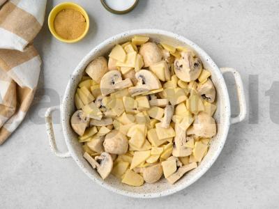 Vegetariškos bulvės su pievagrybiais orkaitėje Žingsnis 3