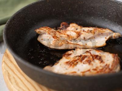 Vištienos salotas su medaus-garstyčių padažu Žingsnis 2